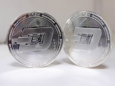 Сувенирная монета DASH - серебро Сувенирная монета DASH - серебро